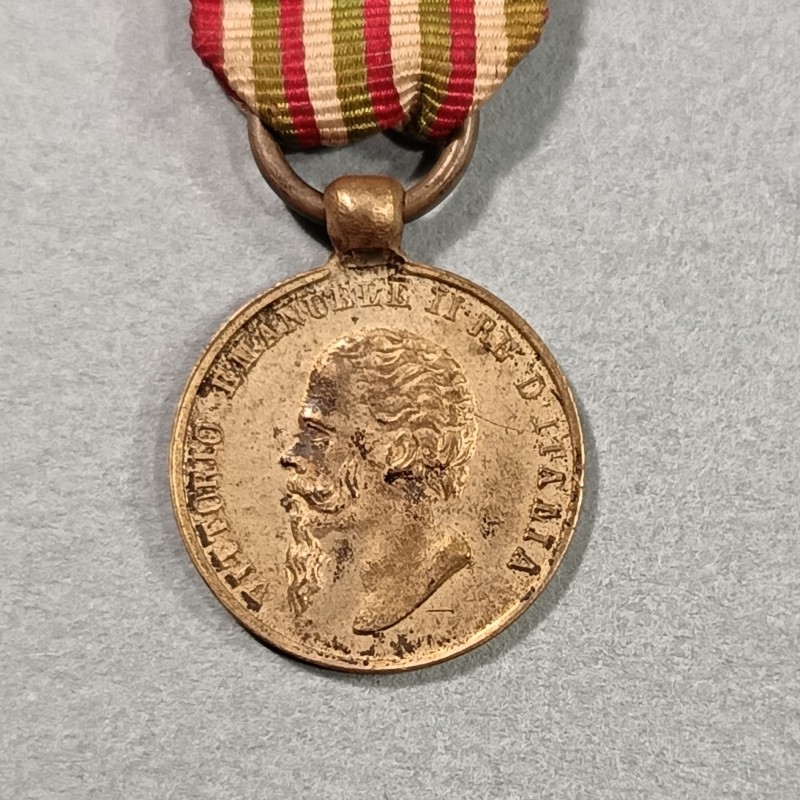 ITALIE REDUCTION DE LA MEDAILLE DE LA GUERRE POUR L'INDEPENDANCE ET L'UNITE DE L'ITALIE 1848-1870 BARRETTE 1866
